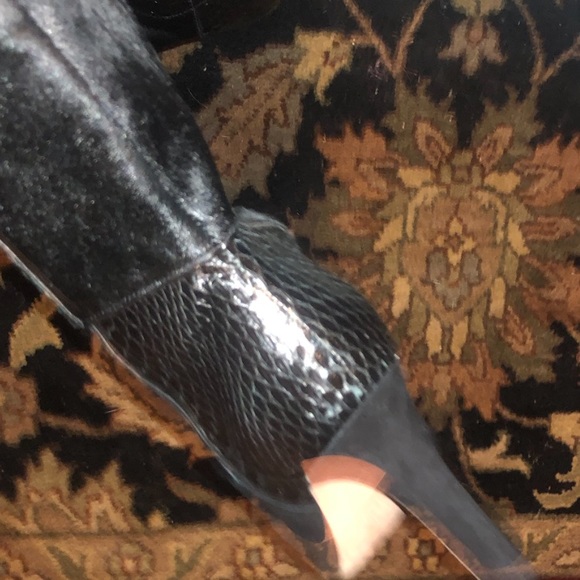 Boots - Picture 4 of 8